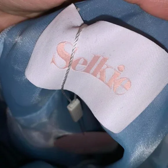 Selkie Head in the Clouds Parliament Dress - Picture 2 of 3